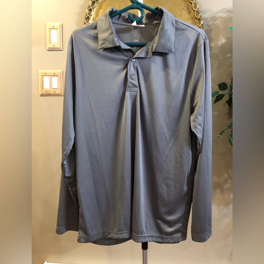 Men’s long sleeve shirt